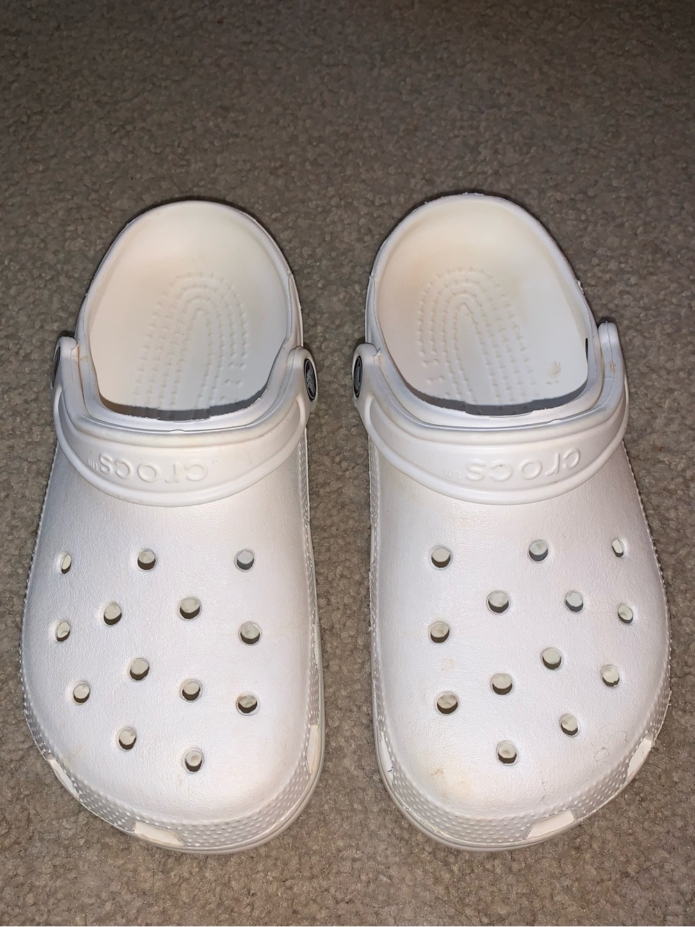 CROCS Classic Clog Women’s Size 7 - White